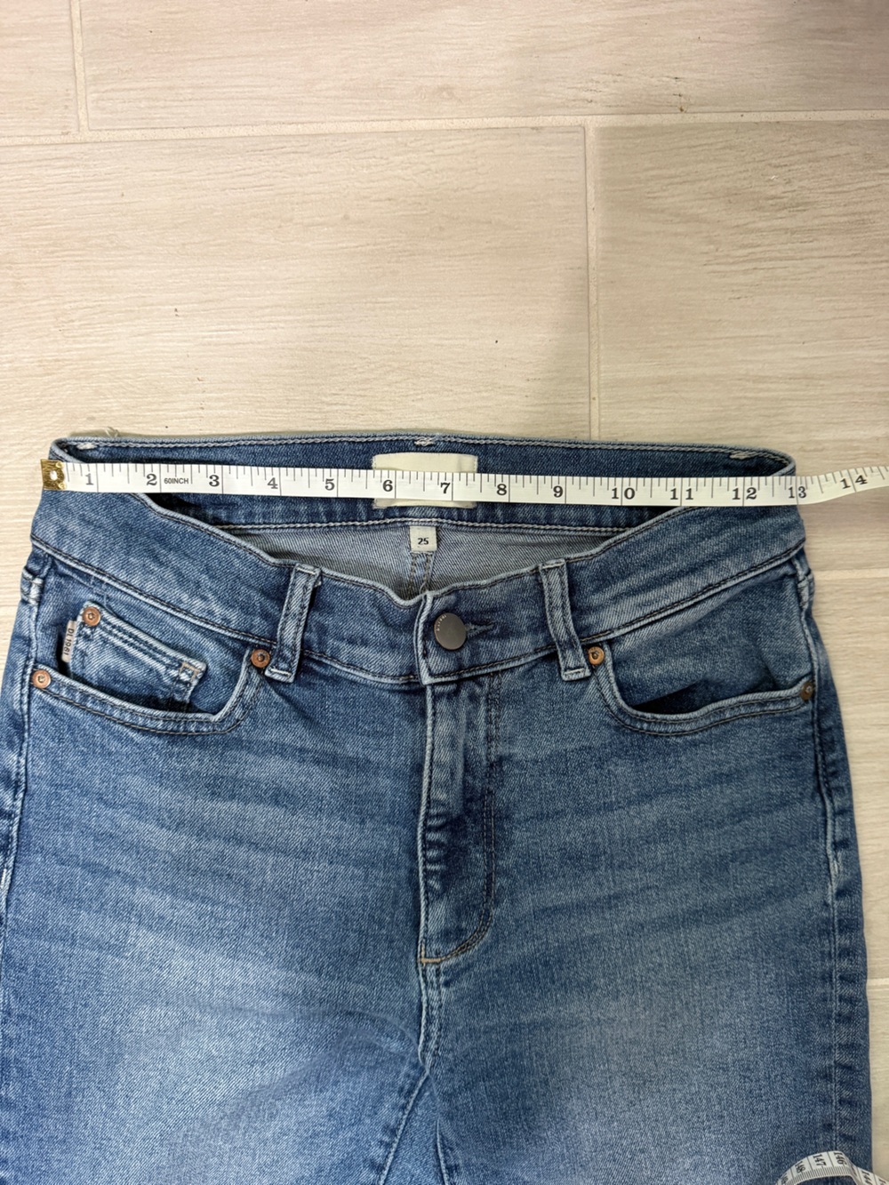 DL1961 Mara Straight 32” Jeans - Picture 6 of 7